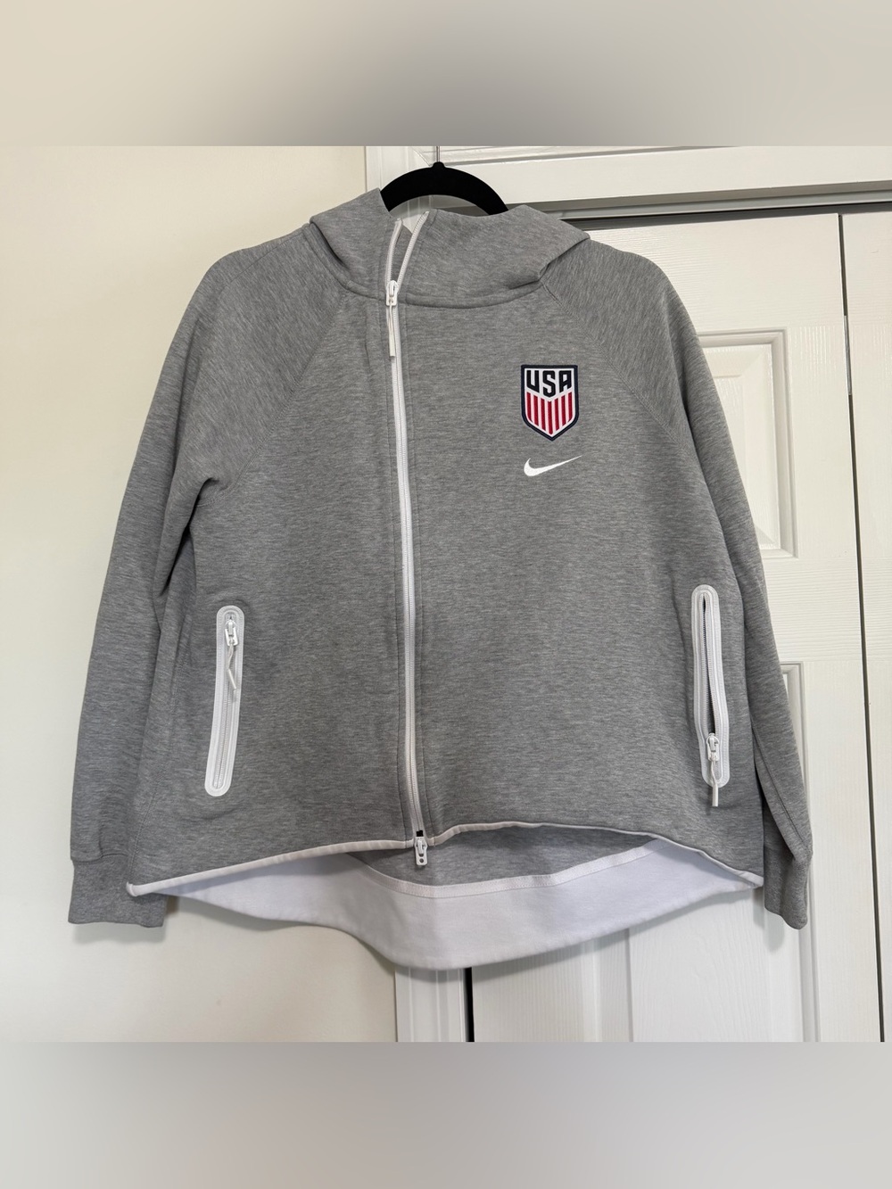 Nike Team USA Gray Athletic Hooded Jacket Off Set Zipper Size Medium